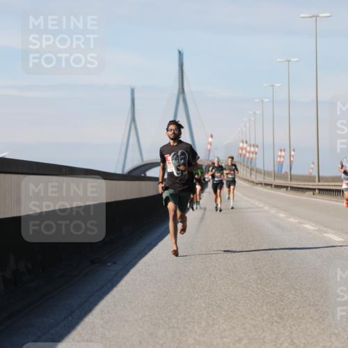 03.10.2025 - Köhlbrandbrückenlauf Yannick Fuchs http://msf.ph/oto/9184187 03.10.2025 11:39:49 Position 3  meine-sportfotos.de