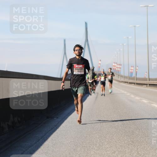 03.10.2025 - Köhlbrandbrückenlauf Yannick Fuchs http://msf.ph/oto/9184190 03.10.2025 11:39:50 Position 3 4043 meine-sportfotos.de
