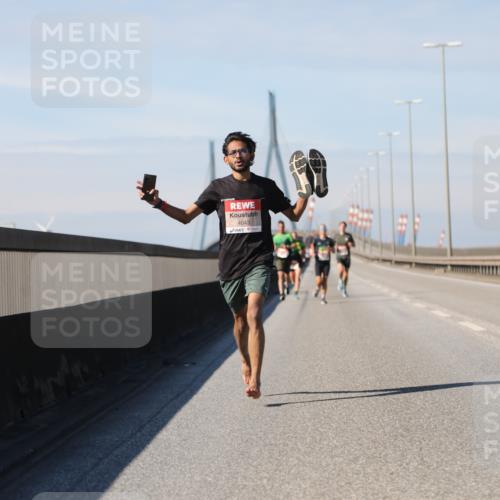 03.10.2025 - Köhlbrandbrückenlauf Yannick Fuchs http://msf.ph/oto/9184192 03.10.2025 11:39:51 Position 3 4043 meine-sportfotos.de