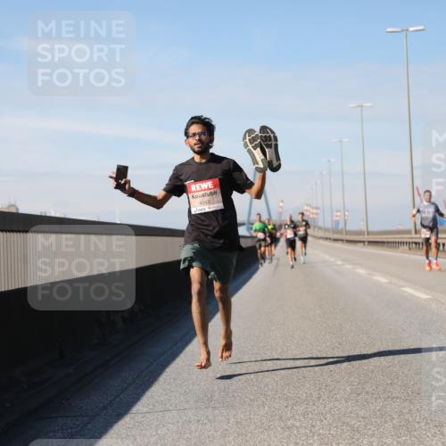 03.10.2025 - Köhlbrandbrückenlauf Yannick Fuchs http://msf.ph/oto/9184197 03.10.2025 11:39:52 Position 3 4043 meine-sportfotos.de