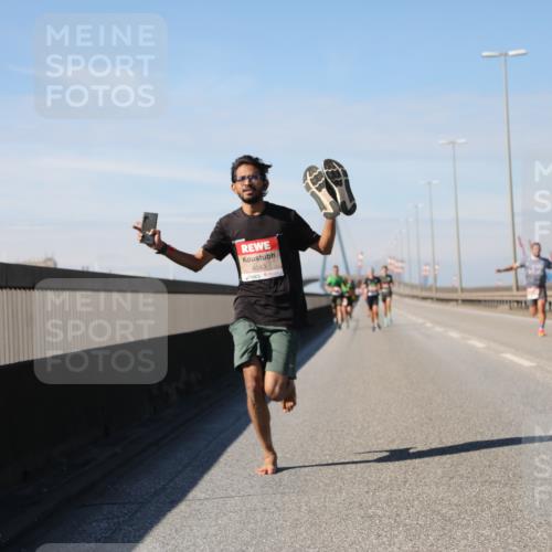 03.10.2025 - Köhlbrandbrückenlauf Yannick Fuchs http://msf.ph/oto/9184198 03.10.2025 11:39:52 Position 3 4043 meine-sportfotos.de