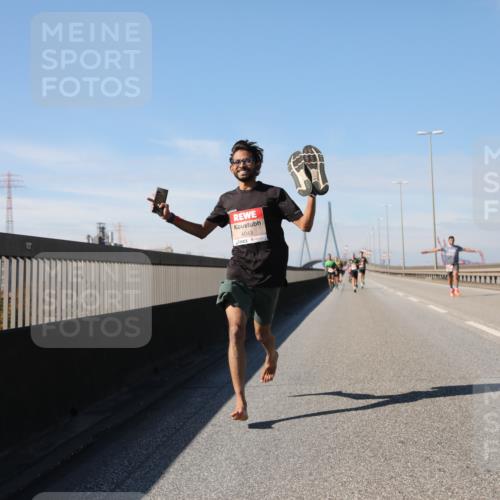 03.10.2025 - Köhlbrandbrückenlauf Yannick Fuchs http://msf.ph/oto/9184201 03.10.2025 11:39:52 Position 3 4043 meine-sportfotos.de