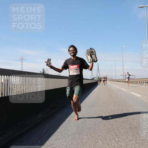 03.10.2025 - Köhlbrandbrückenlauf Yannick Fuchs http://msf.ph/oto/9184202 03.10.2025 11:39:53 Position 3 4043 meine-sportfotos.de