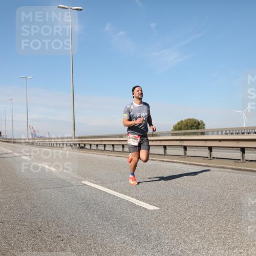 03.10.2025 - Köhlbrandbrückenlauf Yannick Fuchs http://msf.ph/oto/9184218 03.10.2025 11:39:56 Position 3  meine-sportfotos.de