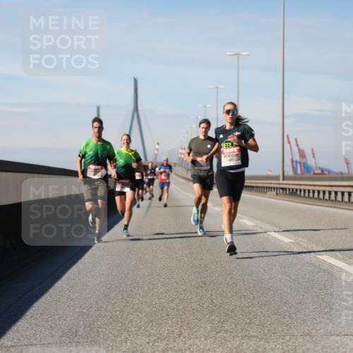 03.10.2025 - Köhlbrandbrückenlauf Yannick Fuchs http://msf.ph/oto/9184224 03.10.2025 11:39:58 Position 3  meine-sportfotos.de