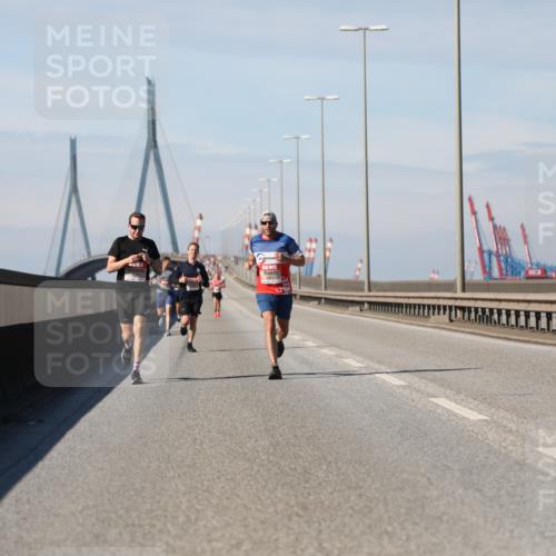 03.10.2025 - Köhlbrandbrückenlauf Yannick Fuchs http://msf.ph/oto/9184237 03.10.2025 11:40:02 Position 3  meine-sportfotos.de