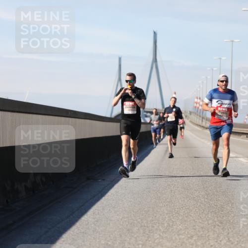 03.10.2025 - Köhlbrandbrückenlauf Yannick Fuchs http://msf.ph/oto/9184246 03.10.2025 11:40:03 Position 3 4079 meine-sportfotos.de