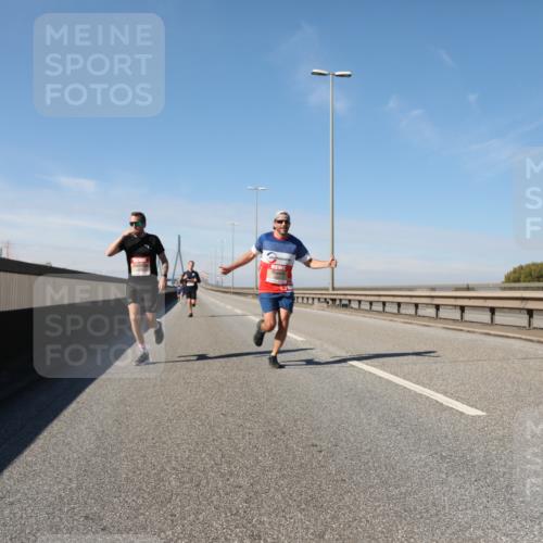 03.10.2025 - Köhlbrandbrückenlauf Yannick Fuchs http://msf.ph/oto/9184259 03.10.2025 11:40:06 Position 3  meine-sportfotos.de
