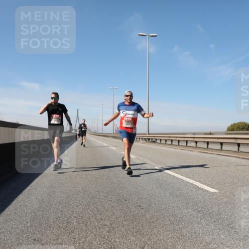 03.10.2025 - Köhlbrandbrückenlauf Yannick Fuchs http://msf.ph/oto/9184260 03.10.2025 11:40:07 Position 3  meine-sportfotos.de