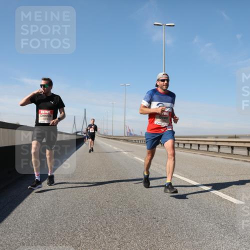 03.10.2025 - Köhlbrandbrückenlauf Yannick Fuchs http://msf.ph/oto/9184262 03.10.2025 11:40:07 Position 3 4079, 4023 meine-sportfotos.de