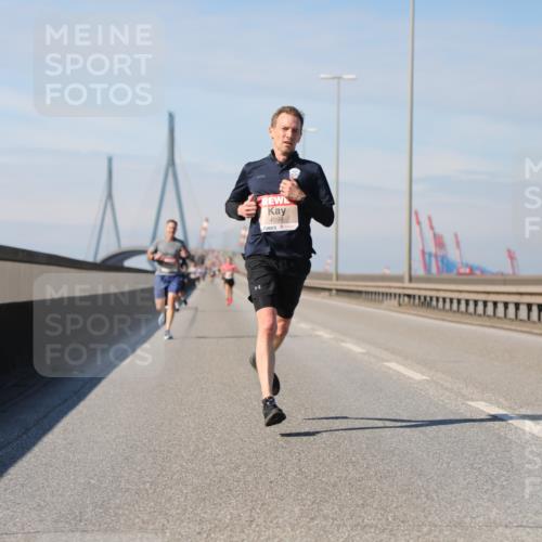 03.10.2025 - Köhlbrandbrückenlauf Yannick Fuchs http://msf.ph/oto/9184266 03.10.2025 11:40:08 Position 3 4598 meine-sportfotos.de