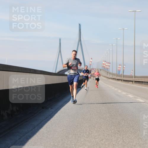 03.10.2025 - Köhlbrandbrückenlauf Yannick Fuchs http://msf.ph/oto/9184274 03.10.2025 11:40:10 Position 3  meine-sportfotos.de