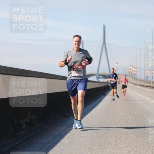 03.10.2025 - Köhlbrandbrückenlauf Yannick Fuchs http://msf.ph/oto/9184280 03.10.2025 11:40:12 Position 3 6151 meine-sportfotos.de