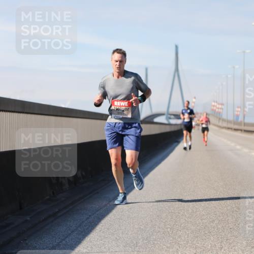 03.10.2025 - Köhlbrandbrückenlauf Yannick Fuchs http://msf.ph/oto/9184282 03.10.2025 11:40:13 Position 3 6151 meine-sportfotos.de