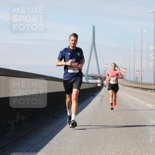 03.10.2025 - Köhlbrandbrückenlauf Yannick Fuchs http://msf.ph/oto/9184315 03.10.2025 11:40:18 Position 3 4104 meine-sportfotos.de