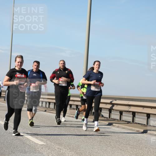 03.10.2025 - Köhlbrandbrückenlauf Yannick Fuchs http://msf.ph/oto/9184318 03.10.2025 12:01:50 Position 3 5107, 4673 meine-sportfotos.de