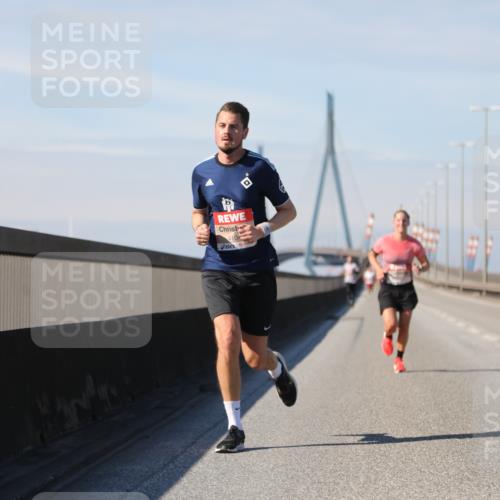 03.10.2025 - Köhlbrandbrückenlauf Yannick Fuchs http://msf.ph/oto/9184321 03.10.2025 11:40:19 Position 3  meine-sportfotos.de