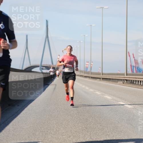 03.10.2025 - Köhlbrandbrückenlauf Yannick Fuchs http://msf.ph/oto/9184331 03.10.2025 11:40:20 Position 3 4104 meine-sportfotos.de