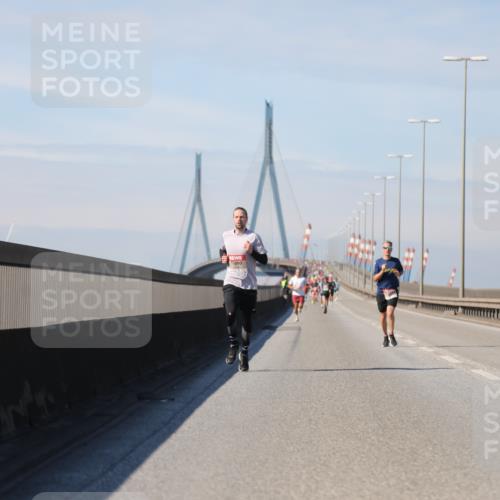 03.10.2025 - Köhlbrandbrückenlauf Yannick Fuchs http://msf.ph/oto/9184360 03.10.2025 11:40:32 Position 3  meine-sportfotos.de