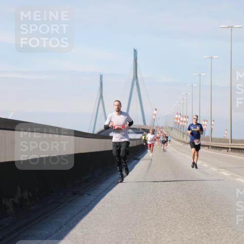 03.10.2025 - Köhlbrandbrückenlauf Yannick Fuchs http://msf.ph/oto/9184365 03.10.2025 11:40:32 Position 3  meine-sportfotos.de