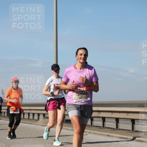 03.10.2025 - Köhlbrandbrückenlauf Yannick Fuchs http://msf.ph/oto/9184371 03.10.2025 12:01:59 Position 3 6662 meine-sportfotos.de