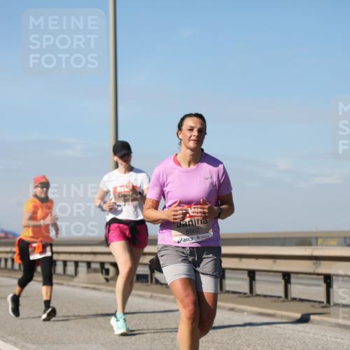 03.10.2025 - Köhlbrandbrückenlauf Yannick Fuchs http://msf.ph/oto/9184373 03.10.2025 12:01:59 Position 3 6662 meine-sportfotos.de