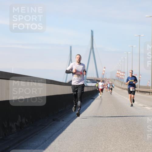 03.10.2025 - Köhlbrandbrückenlauf Yannick Fuchs http://msf.ph/oto/9184374 03.10.2025 11:40:33 Position 3 4106 meine-sportfotos.de