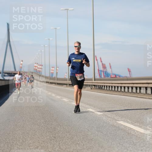 03.10.2025 - Köhlbrandbrückenlauf Yannick Fuchs http://msf.ph/oto/9184390 03.10.2025 11:40:37 Position 3  meine-sportfotos.de
