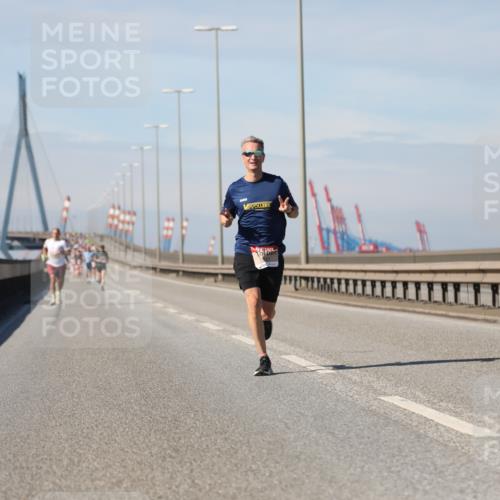 03.10.2025 - Köhlbrandbrückenlauf Yannick Fuchs http://msf.ph/oto/9184392 03.10.2025 11:40:37 Position 3  meine-sportfotos.de