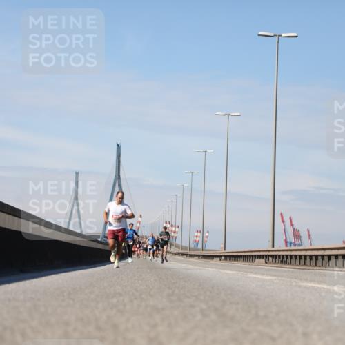 03.10.2025 - Köhlbrandbrückenlauf Yannick Fuchs http://msf.ph/oto/9184410 03.10.2025 11:40:42 Position 3  meine-sportfotos.de