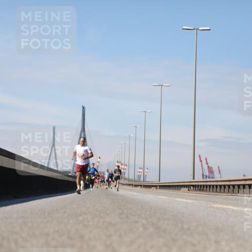 03.10.2025 - Köhlbrandbrückenlauf Yannick Fuchs http://msf.ph/oto/9184412 03.10.2025 11:40:43 Position 3  meine-sportfotos.de