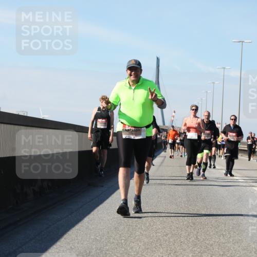 03.10.2025 - Köhlbrandbrückenlauf Yannick Fuchs http://msf.ph/oto/9184429 03.10.2025 12:02:05 Position 3 6209 meine-sportfotos.de