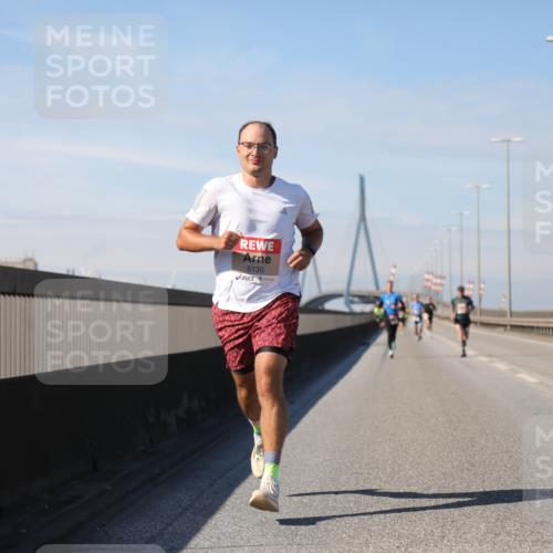 03.10.2025 - Köhlbrandbrückenlauf Yannick Fuchs http://msf.ph/oto/9184435 03.10.2025 11:40:48 Position 3 6130 meine-sportfotos.de