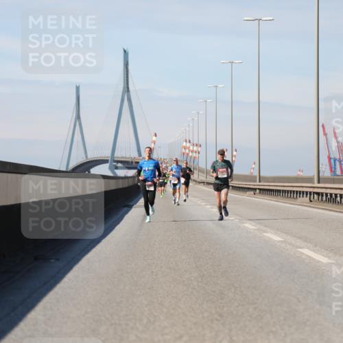 03.10.2025 - Köhlbrandbrückenlauf Yannick Fuchs http://msf.ph/oto/9184438 03.10.2025 11:40:48 Position 3  meine-sportfotos.de