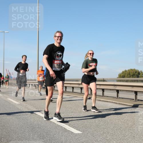 03.10.2025 - Köhlbrandbrückenlauf Yannick Fuchs http://msf.ph/oto/9184448 03.10.2025 12:02:07 Position 3 5172 meine-sportfotos.de