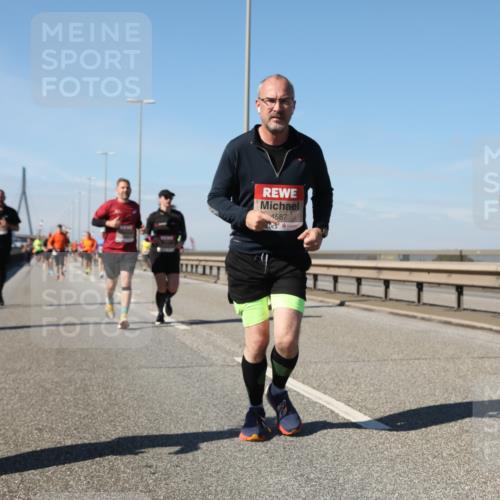 03.10.2025 - Köhlbrandbrückenlauf Yannick Fuchs http://msf.ph/oto/9184510 03.10.2025 12:02:13 Position 3 1587, 5361 meine-sportfotos.de