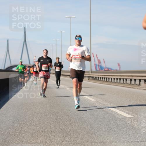 03.10.2025 - Köhlbrandbrückenlauf Yannick Fuchs http://msf.ph/oto/9184534 03.10.2025 11:41:04 Position 3 5966, 6410 meine-sportfotos.de