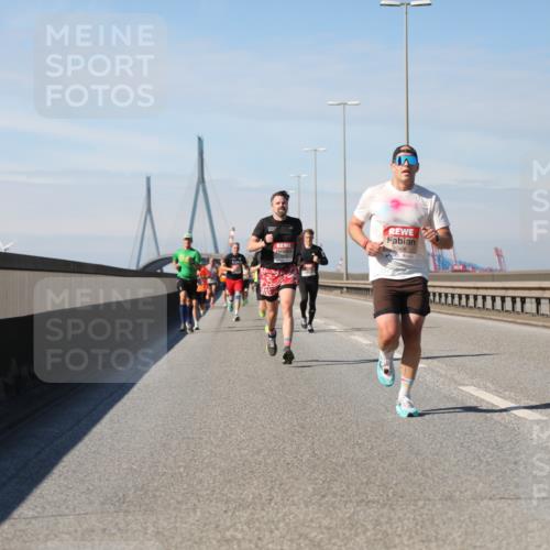 03.10.2025 - Köhlbrandbrückenlauf Yannick Fuchs http://msf.ph/oto/9184537 03.10.2025 11:41:04 Position 3  meine-sportfotos.de