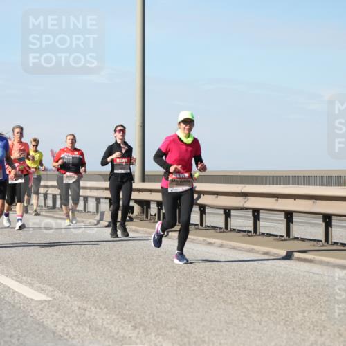 03.10.2025 - Köhlbrandbrückenlauf Yannick Fuchs http://msf.ph/oto/9184551 03.10.2025 12:02:17 Position 3 5716 meine-sportfotos.de