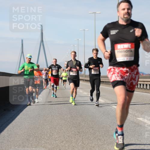 03.10.2025 - Köhlbrandbrückenlauf Yannick Fuchs http://msf.ph/oto/9184555 03.10.2025 11:41:07 Position 3 6100 meine-sportfotos.de