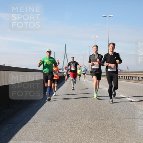 03.10.2025 - Köhlbrandbrückenlauf Yannick Fuchs http://msf.ph/oto/9184572 03.10.2025 11:41:09 Position 3  meine-sportfotos.de