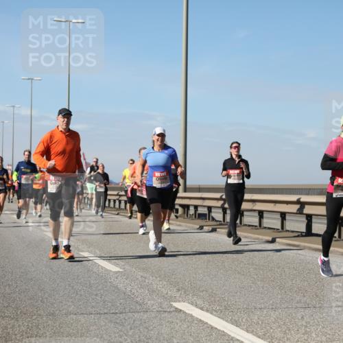03.10.2025 - Köhlbrandbrückenlauf Yannick Fuchs http://msf.ph/oto/9184573 03.10.2025 12:02:18 Position 3 5176, 5004 meine-sportfotos.de