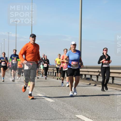 03.10.2025 - Köhlbrandbrückenlauf Yannick Fuchs http://msf.ph/oto/9184575 03.10.2025 12:02:19 Position 3 716 meine-sportfotos.de