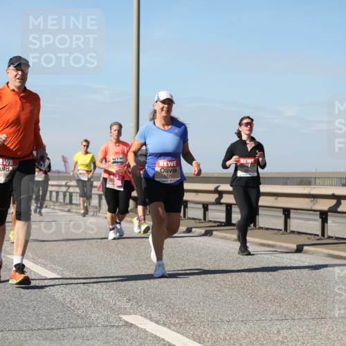 03.10.2025 - Köhlbrandbrückenlauf Yannick Fuchs http://msf.ph/oto/9184581 03.10.2025 12:02:19 Position 3 5776, 5716 meine-sportfotos.de