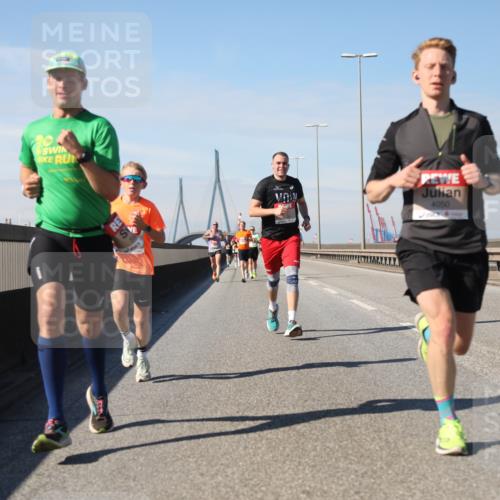 03.10.2025 - Köhlbrandbrückenlauf Yannick Fuchs http://msf.ph/oto/9184586 03.10.2025 11:41:11 Position 3 4050 meine-sportfotos.de