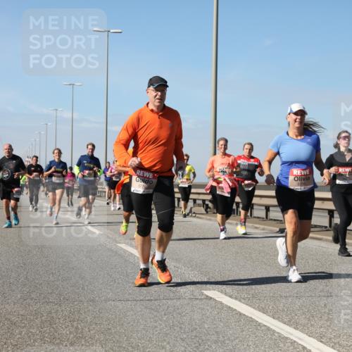 03.10.2025 - Köhlbrandbrückenlauf Yannick Fuchs http://msf.ph/oto/9184587 03.10.2025 12:02:20 Position 3 5776, 5716 meine-sportfotos.de