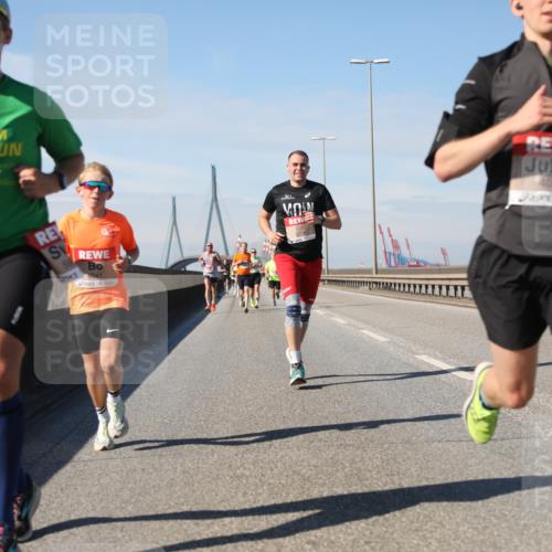 03.10.2025 - Köhlbrandbrückenlauf Yannick Fuchs http://msf.ph/oto/9184590 03.10.2025 11:41:11 Position 3 4041, 4050 meine-sportfotos.de