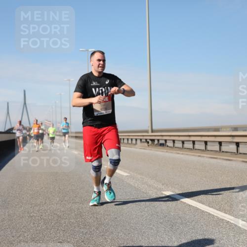 03.10.2025 - Köhlbrandbrückenlauf Yannick Fuchs http://msf.ph/oto/9184597 03.10.2025 11:41:12 Position 3 6778 meine-sportfotos.de