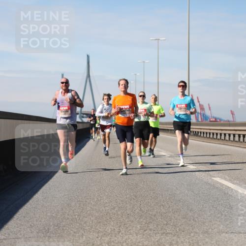 03.10.2025 - Köhlbrandbrückenlauf Yannick Fuchs http://msf.ph/oto/9184624 03.10.2025 11:41:16 Position 3  meine-sportfotos.de