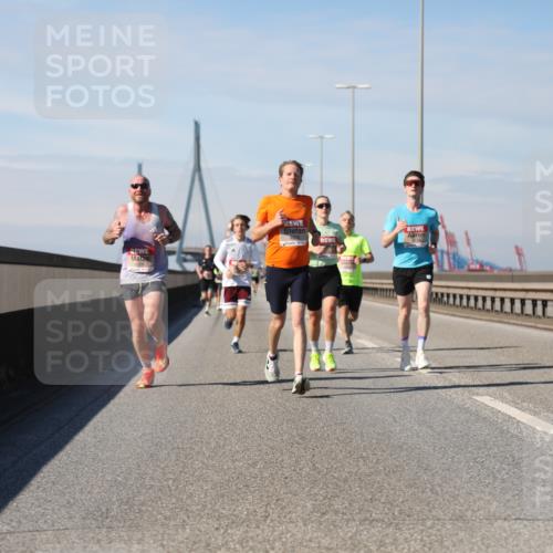 03.10.2025 - Köhlbrandbrückenlauf Yannick Fuchs http://msf.ph/oto/9184626 03.10.2025 11:41:16 Position 3  meine-sportfotos.de